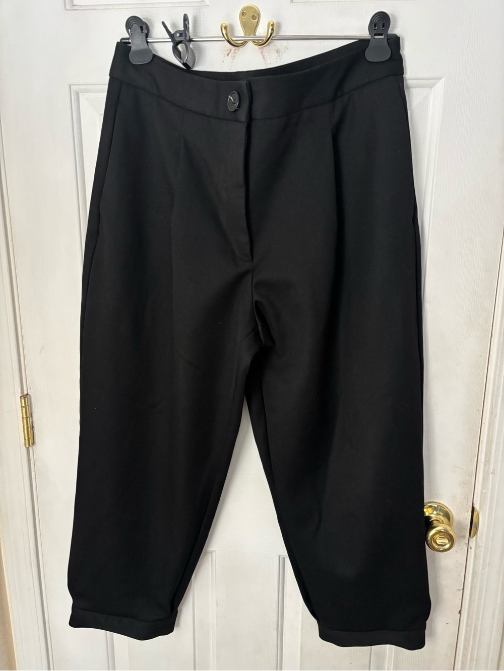 Zara Black Cropped Jogger Pants